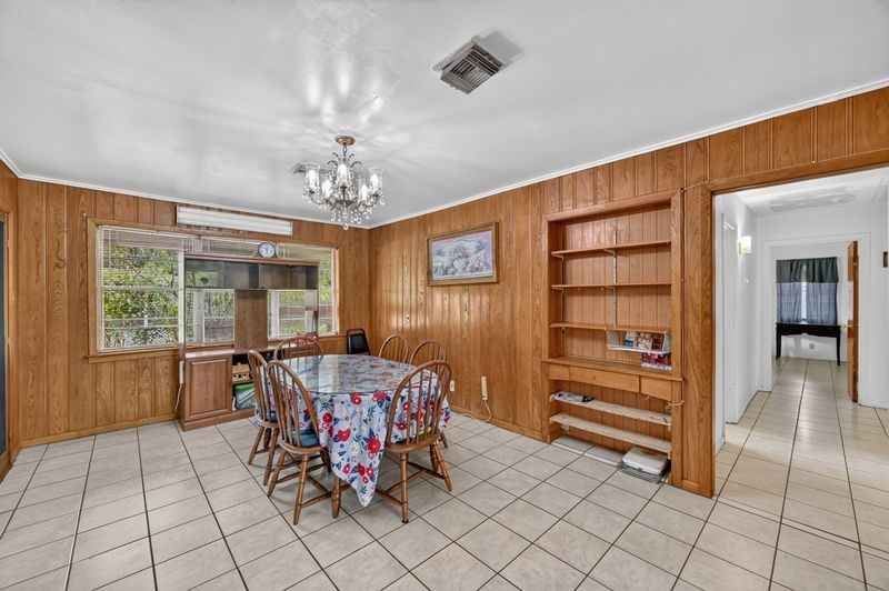 3106 Laverne Street Property Photo 10