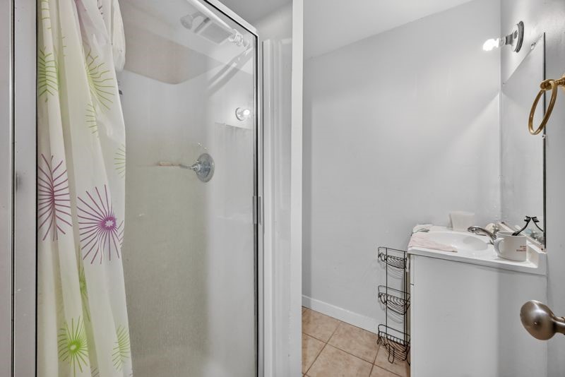 3106 Laverne Street Property Photo 18