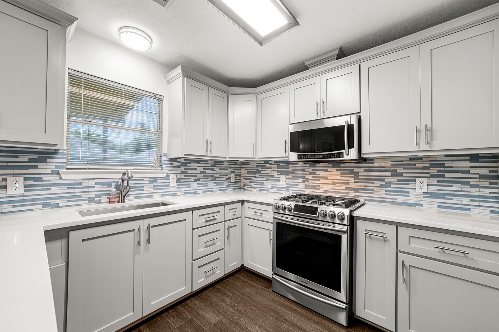 13242 Gerngross Lane Property Photo 8