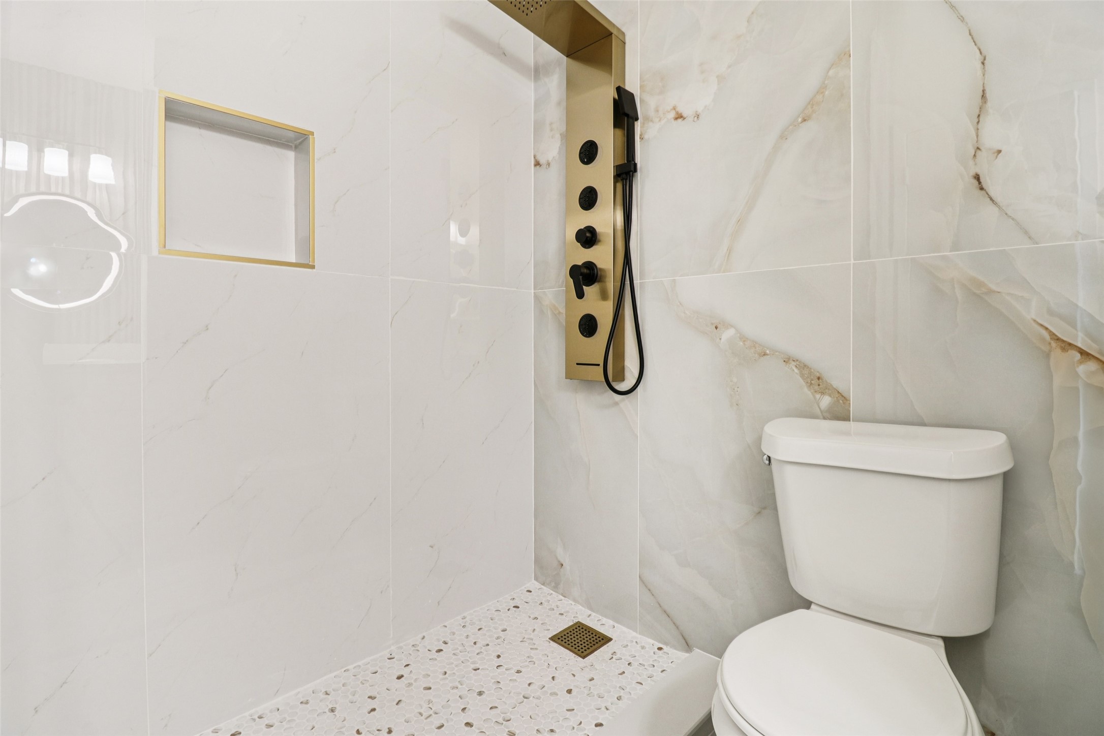 1307 Saddle Rock Drive Property Photo 22
