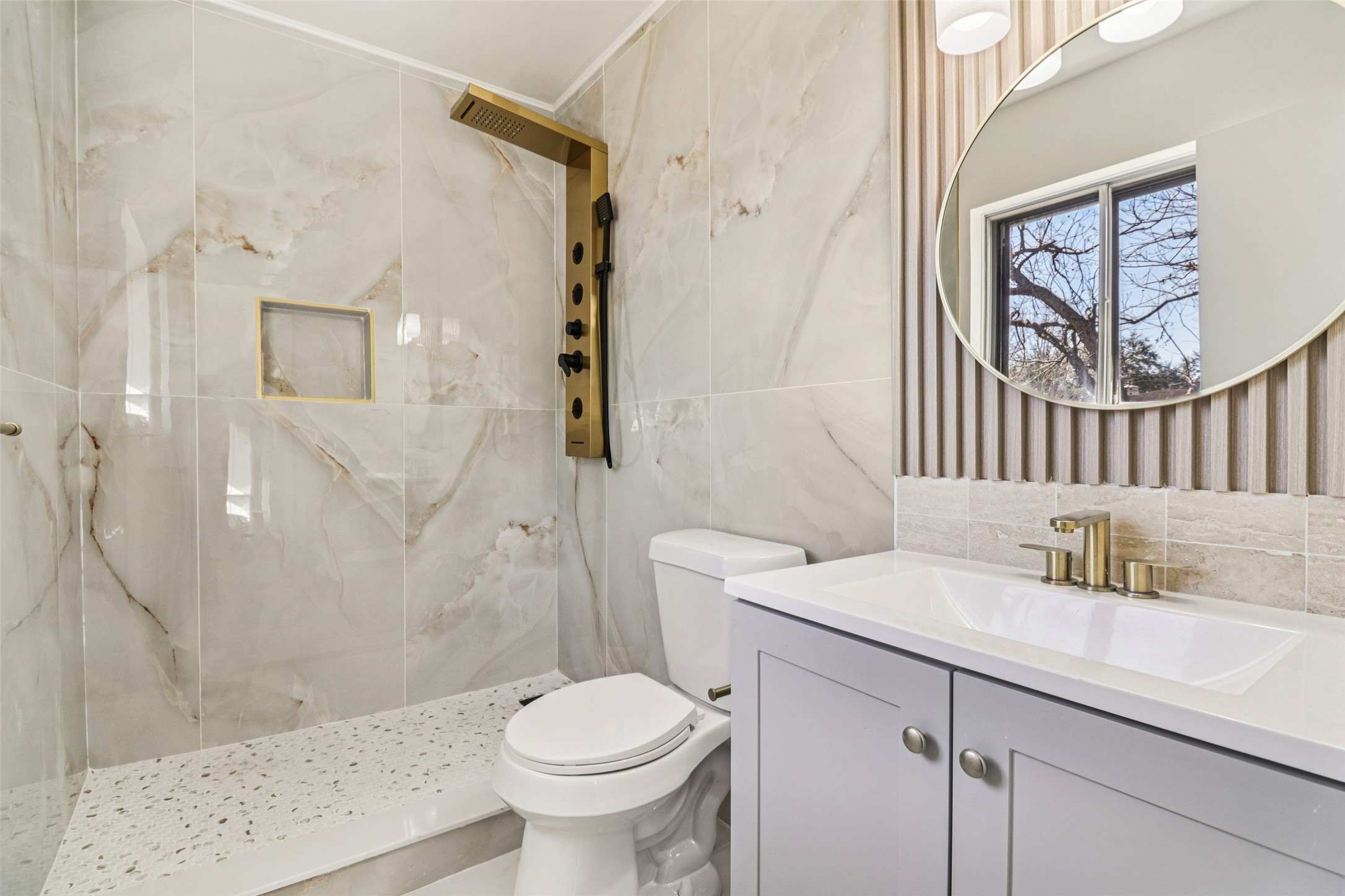 1307 Saddle Rock Drive Property Photo 26