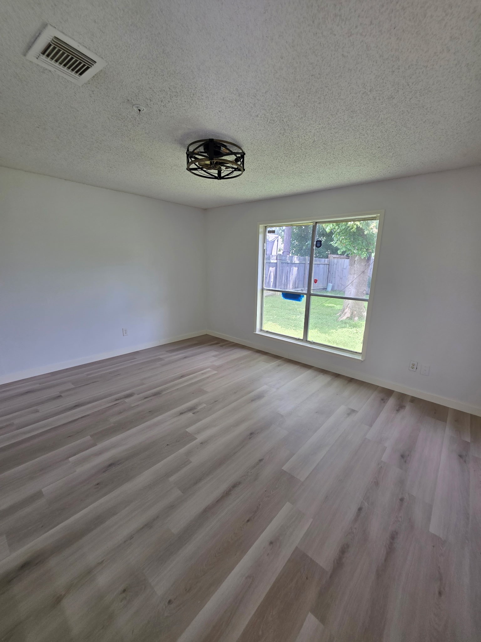 7507 Hablo Drive Property Photo 9