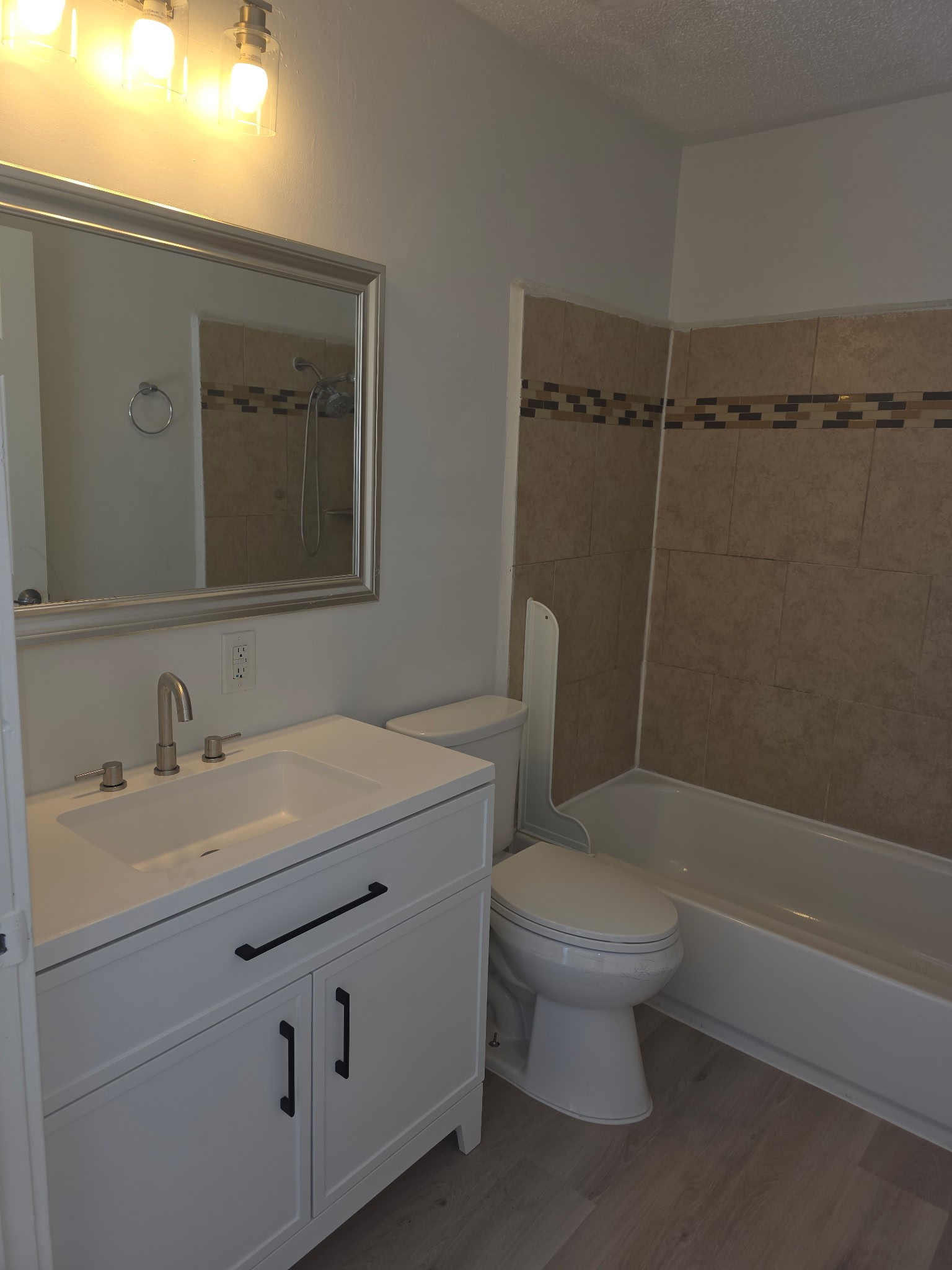 7507 Hablo Drive Property Photo 18
