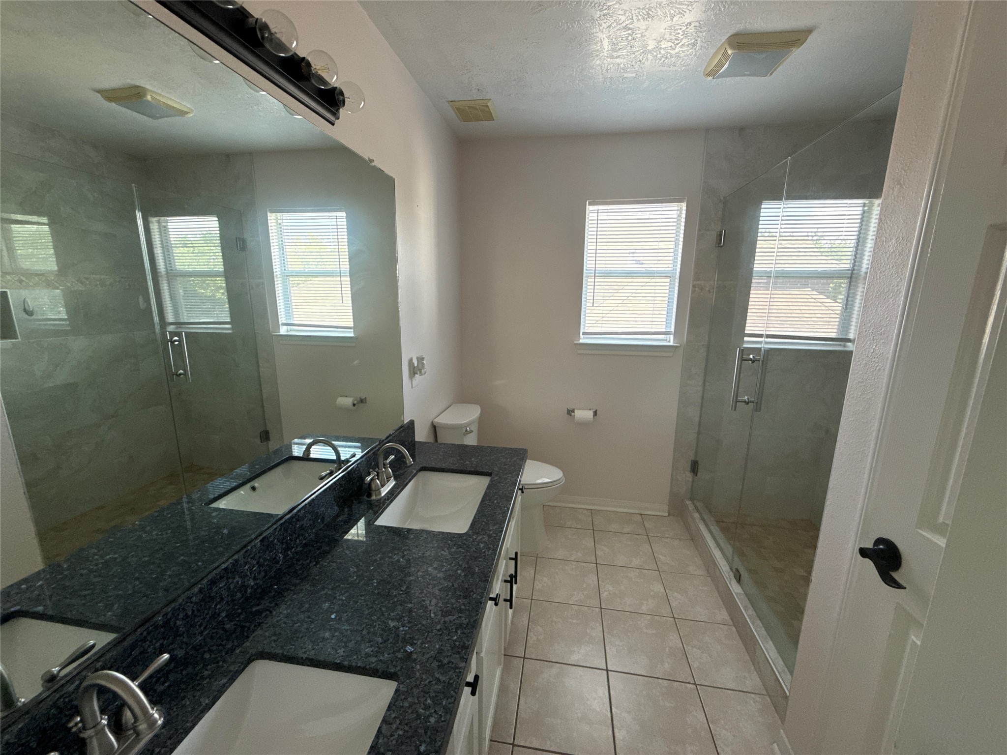 7819 Blue Stream Court Property Photo 9