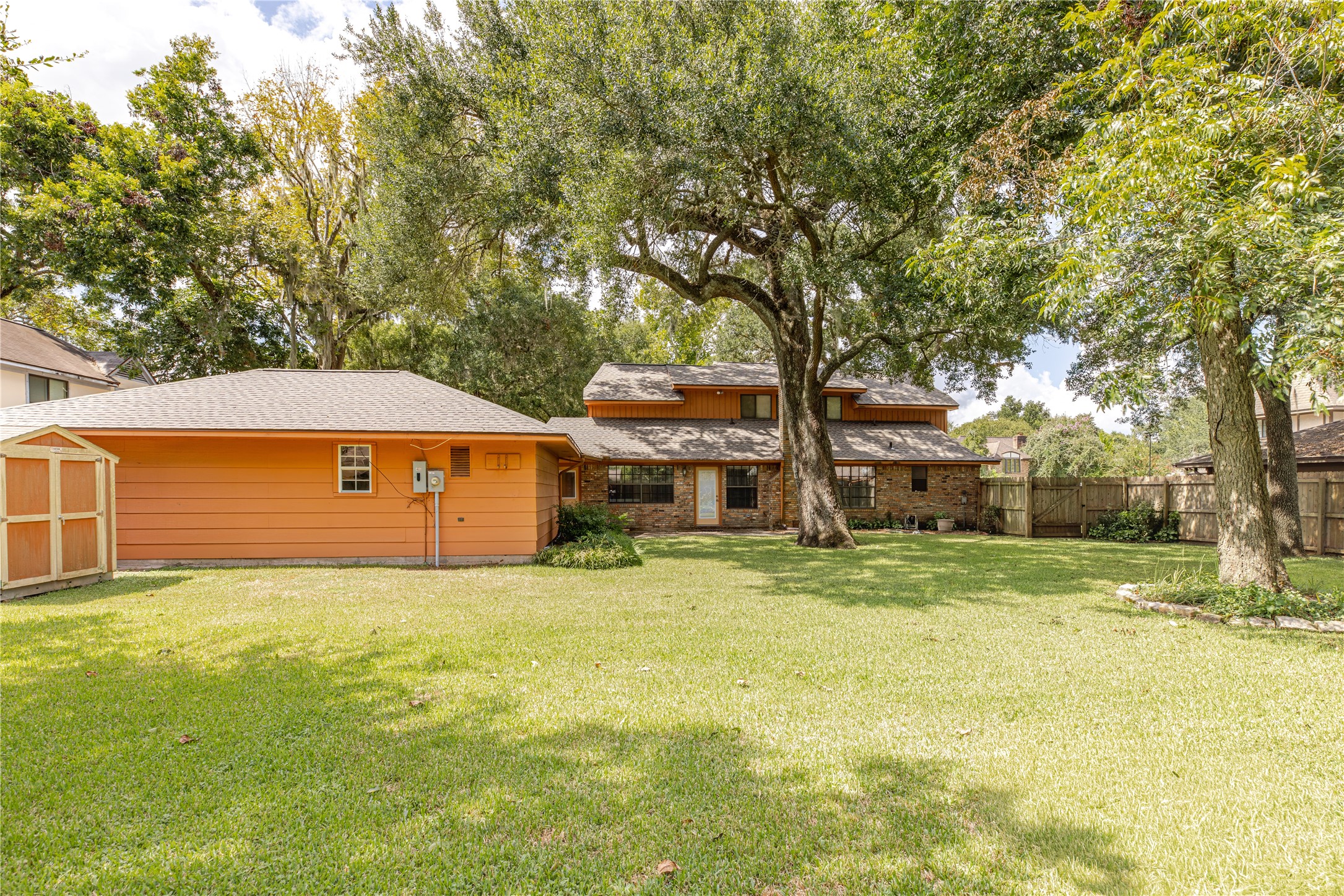 118 Arrowwood Street Property Photo 8