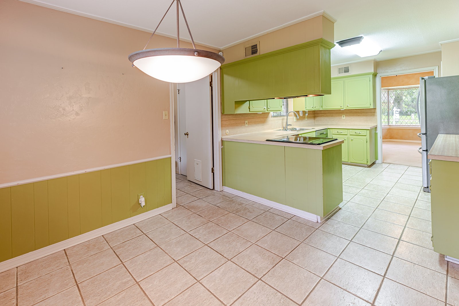 118 Arrowwood Street Property Photo 14