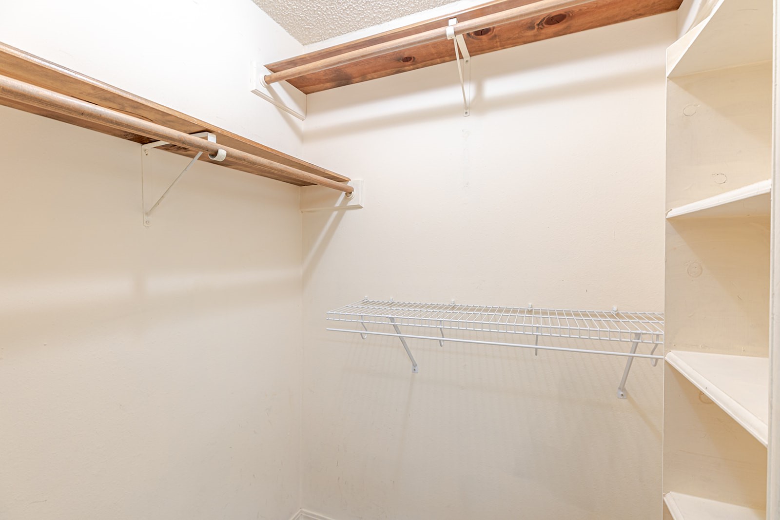 118 Arrowwood Street Property Photo 29