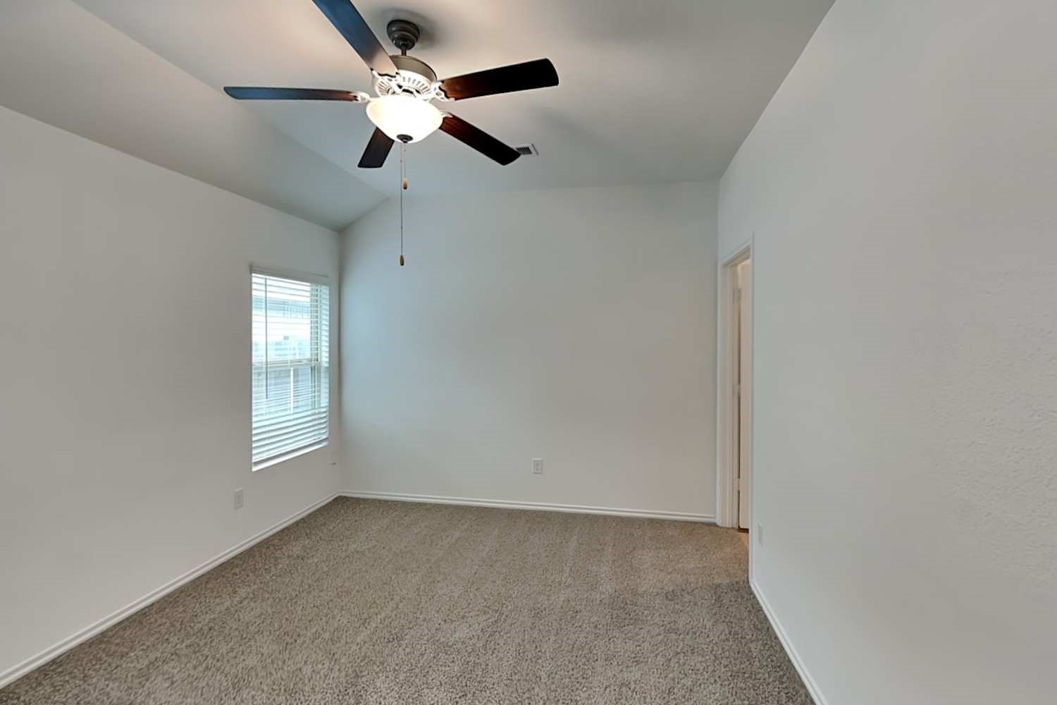 18727 Faustina Way Property Photo 7