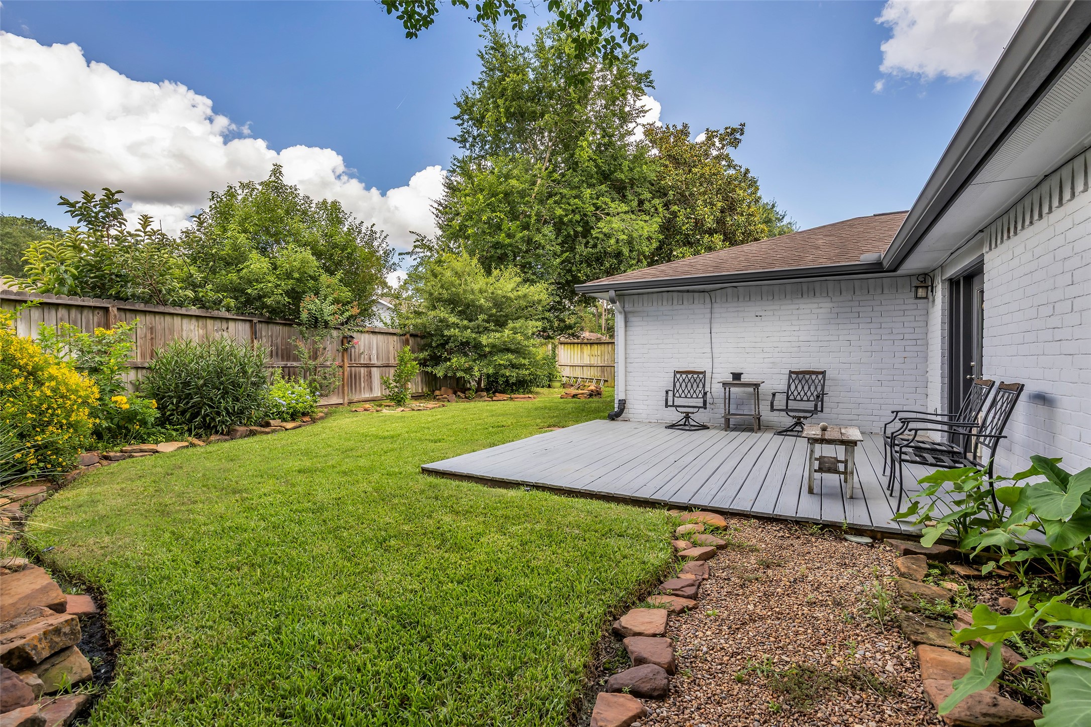 17314 Chapel Pine Street Property Photo 5