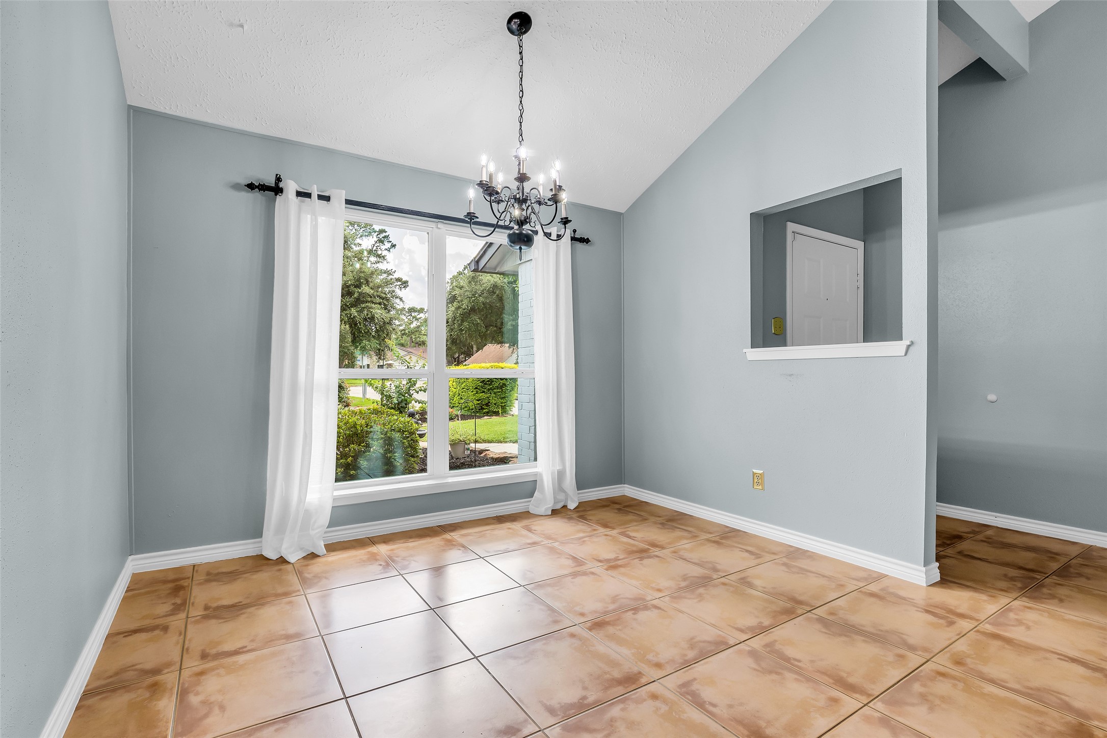 17314 Chapel Pine Street Property Photo 9