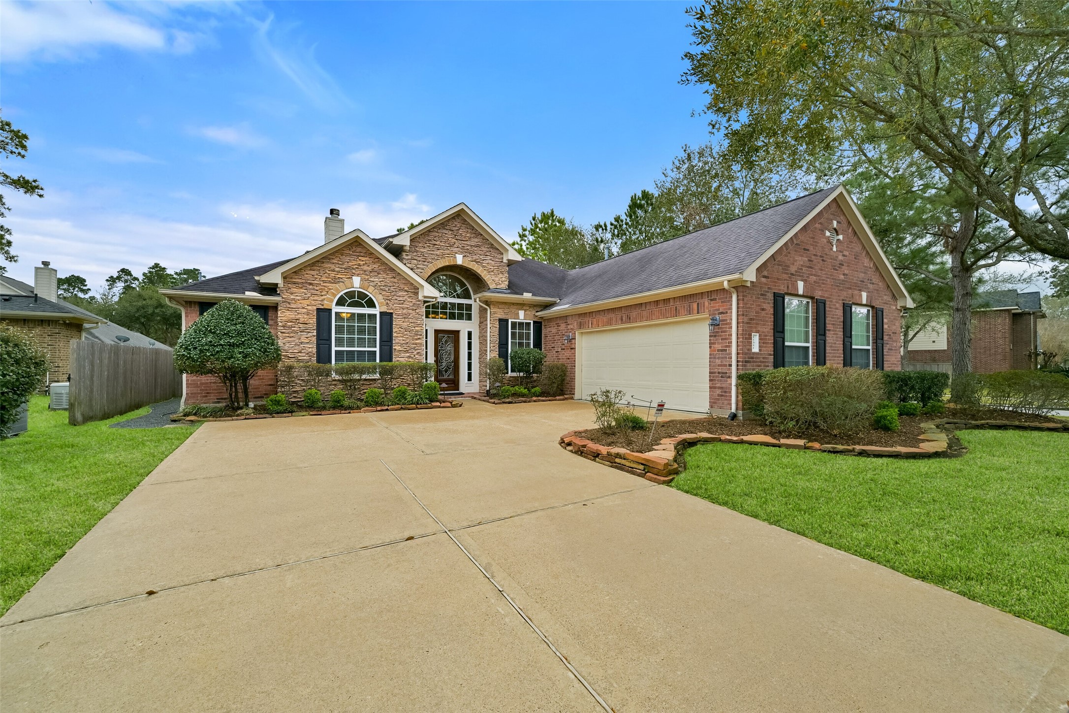 12202 Fall River Pass Lane Property Photo