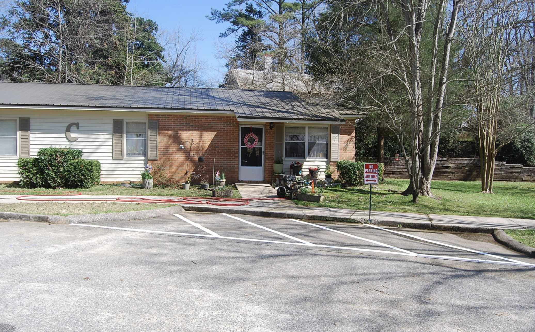 15 Hotel St Property Photo 1