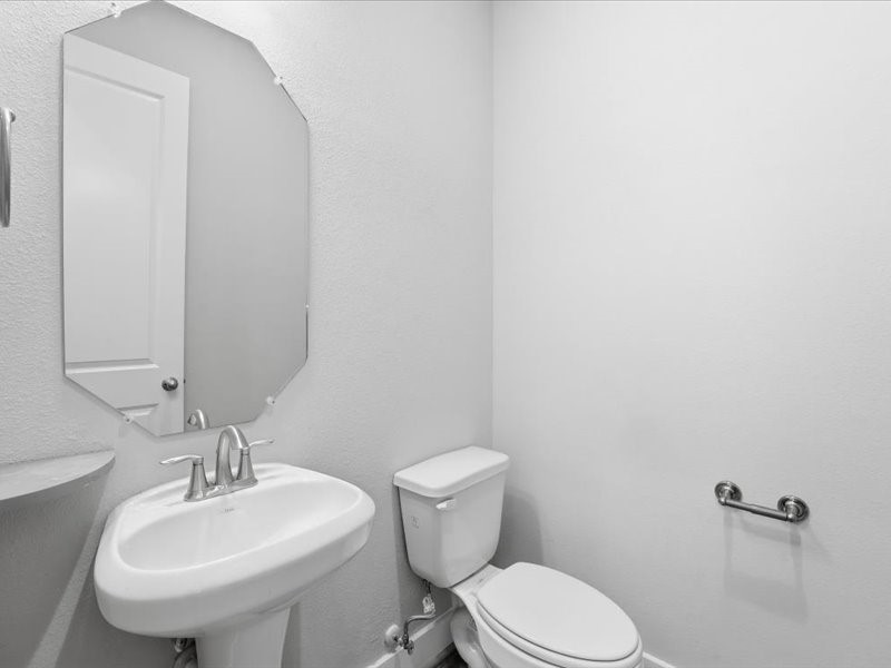 9020 Lonestar River Lane Property Photo 8