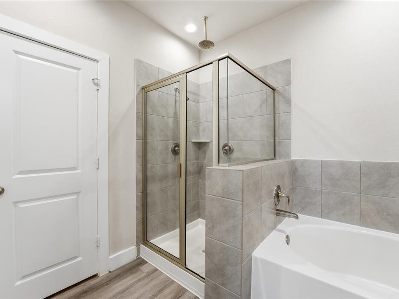 9020 Lonestar River Lane Property Photo 12