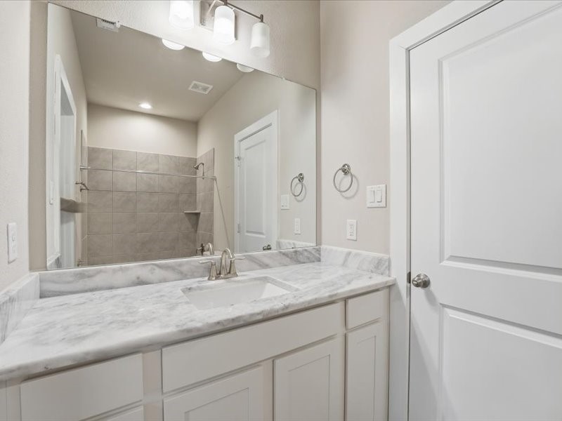 9020 Lonestar River Lane Property Photo 15