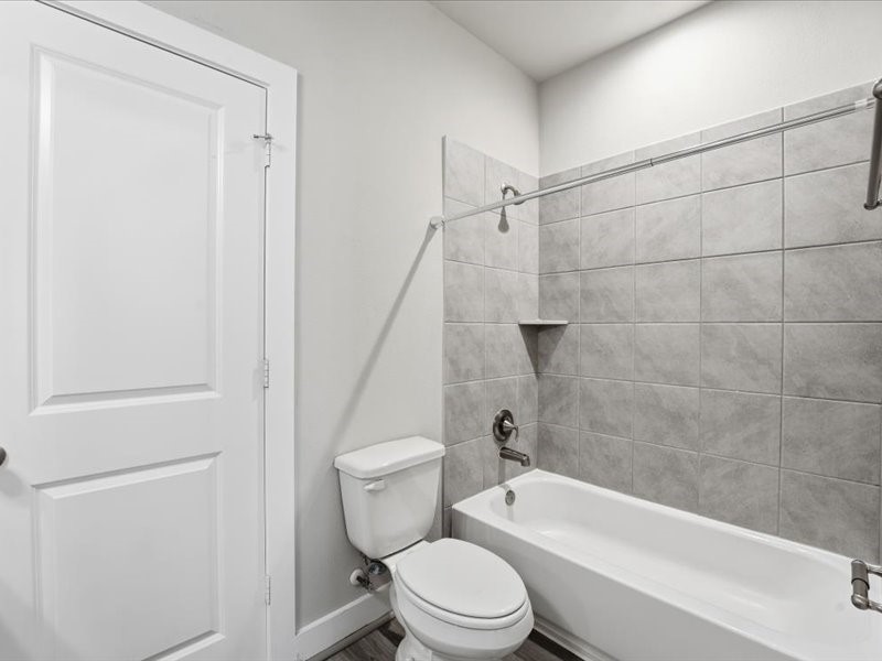 9020 Lonestar River Lane Property Photo 16