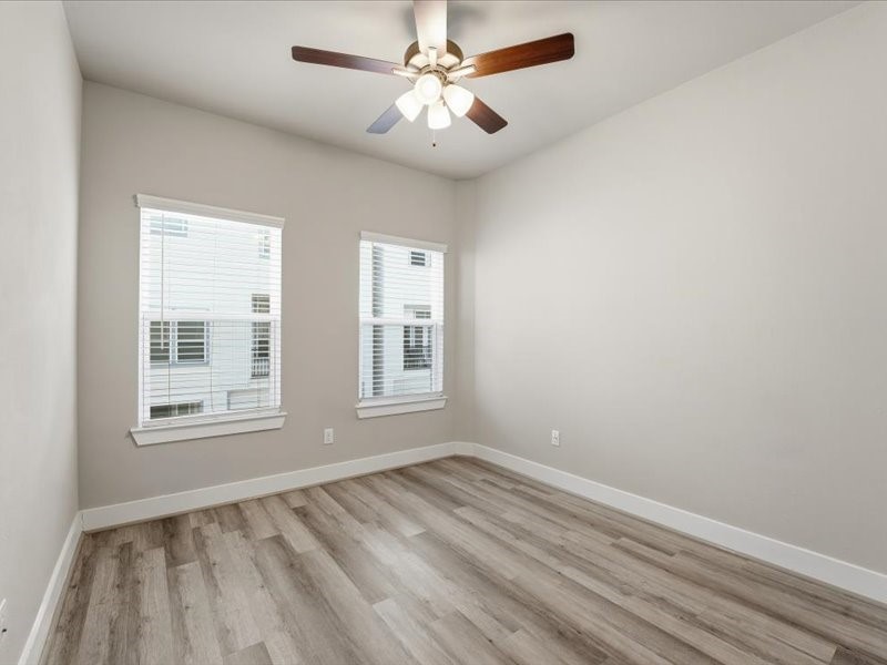 9020 Lonestar River Lane Property Photo 17