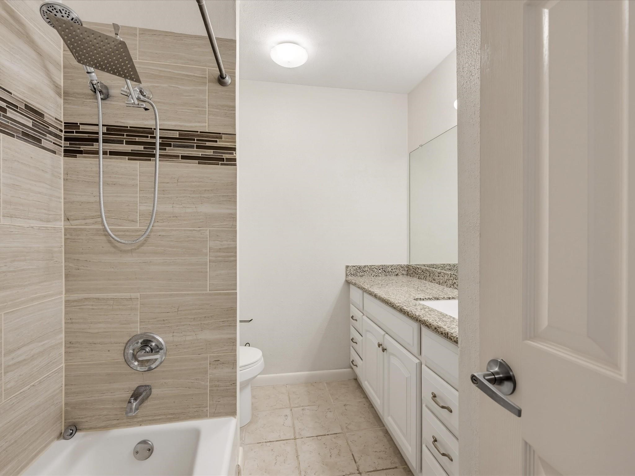 1653 W Sam Houston Parkway S Property Photo 12
