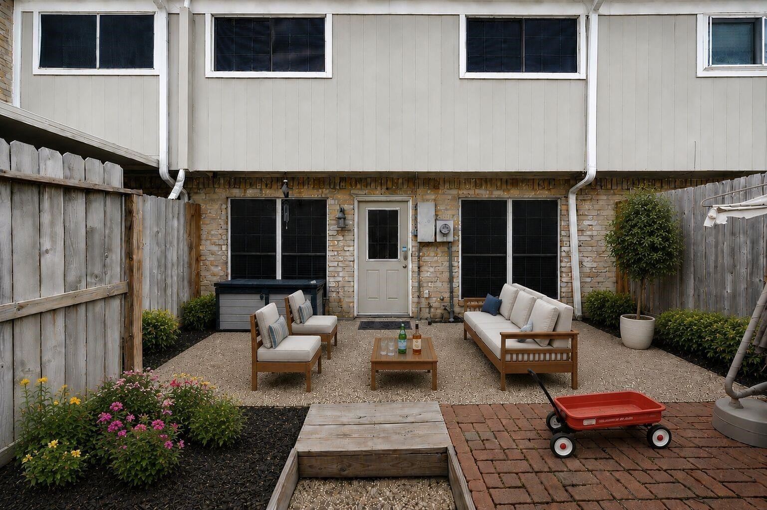 1653 W Sam Houston Parkway S Property Photo 18