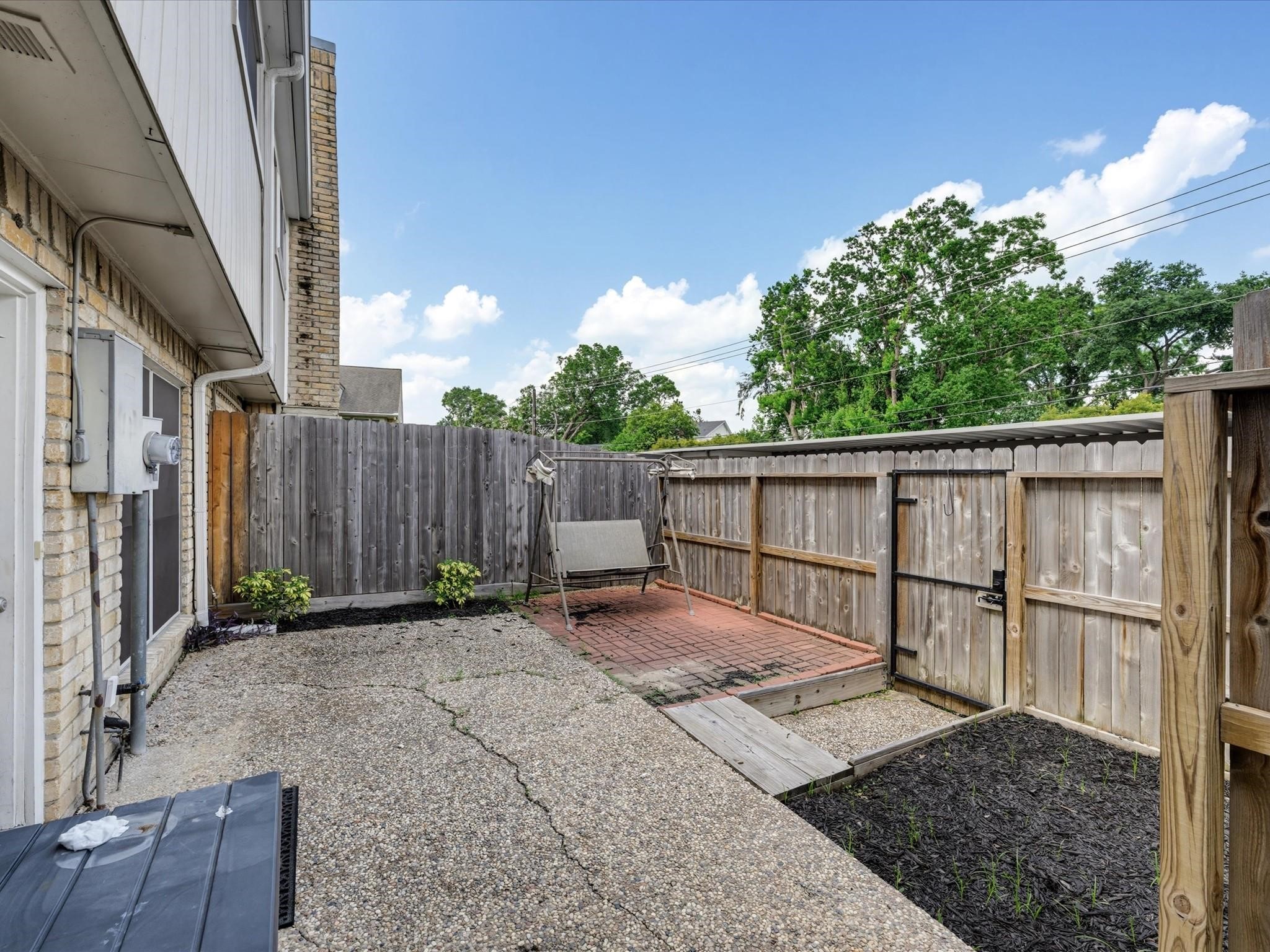 1653 W Sam Houston Parkway S Property Photo 19