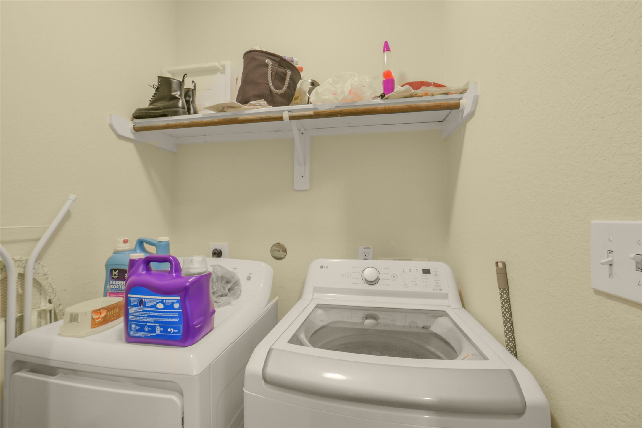7402 Granite Terrace Lane Property Photo 7