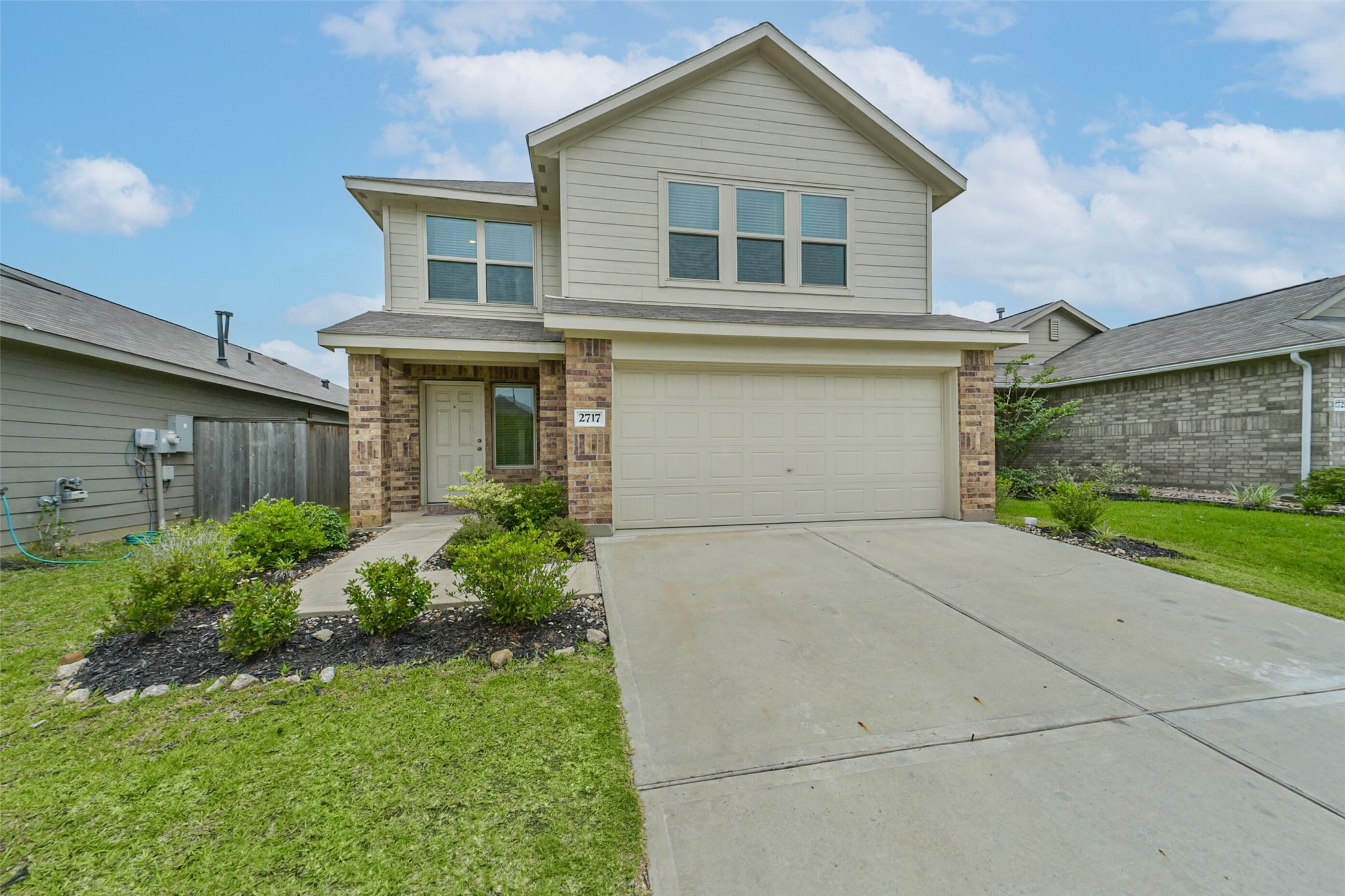2717 Cadiz Bay Drive Property Photo 4