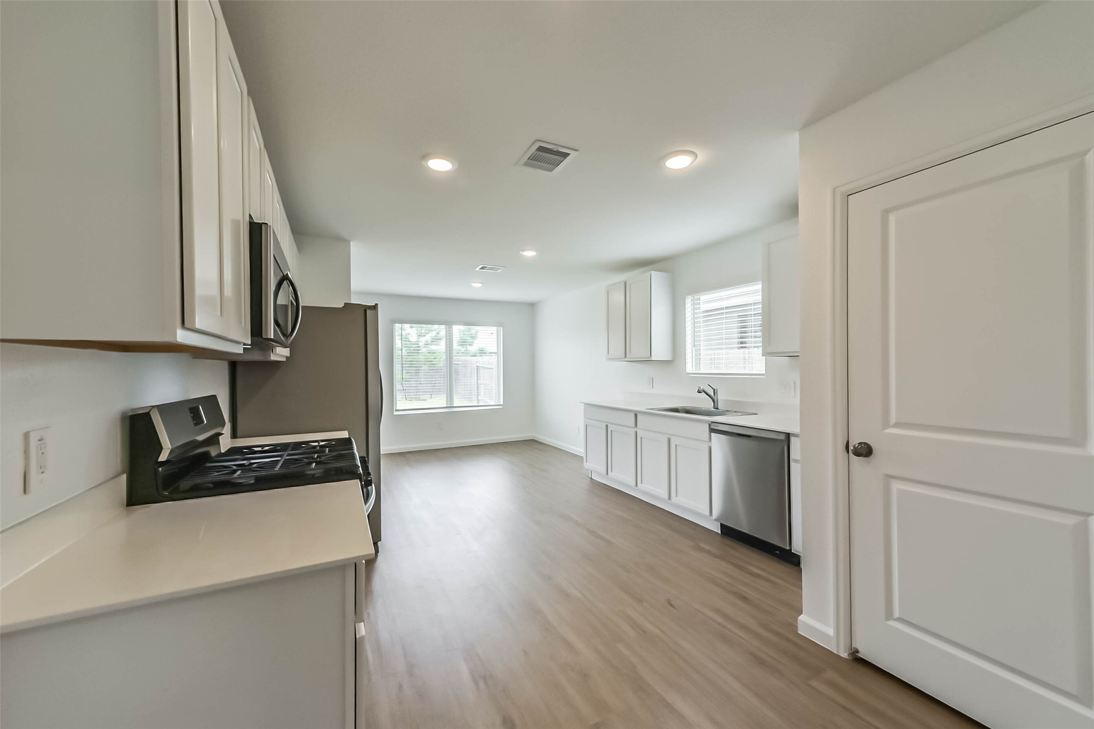 2717 Cadiz Bay Drive Property Photo 14