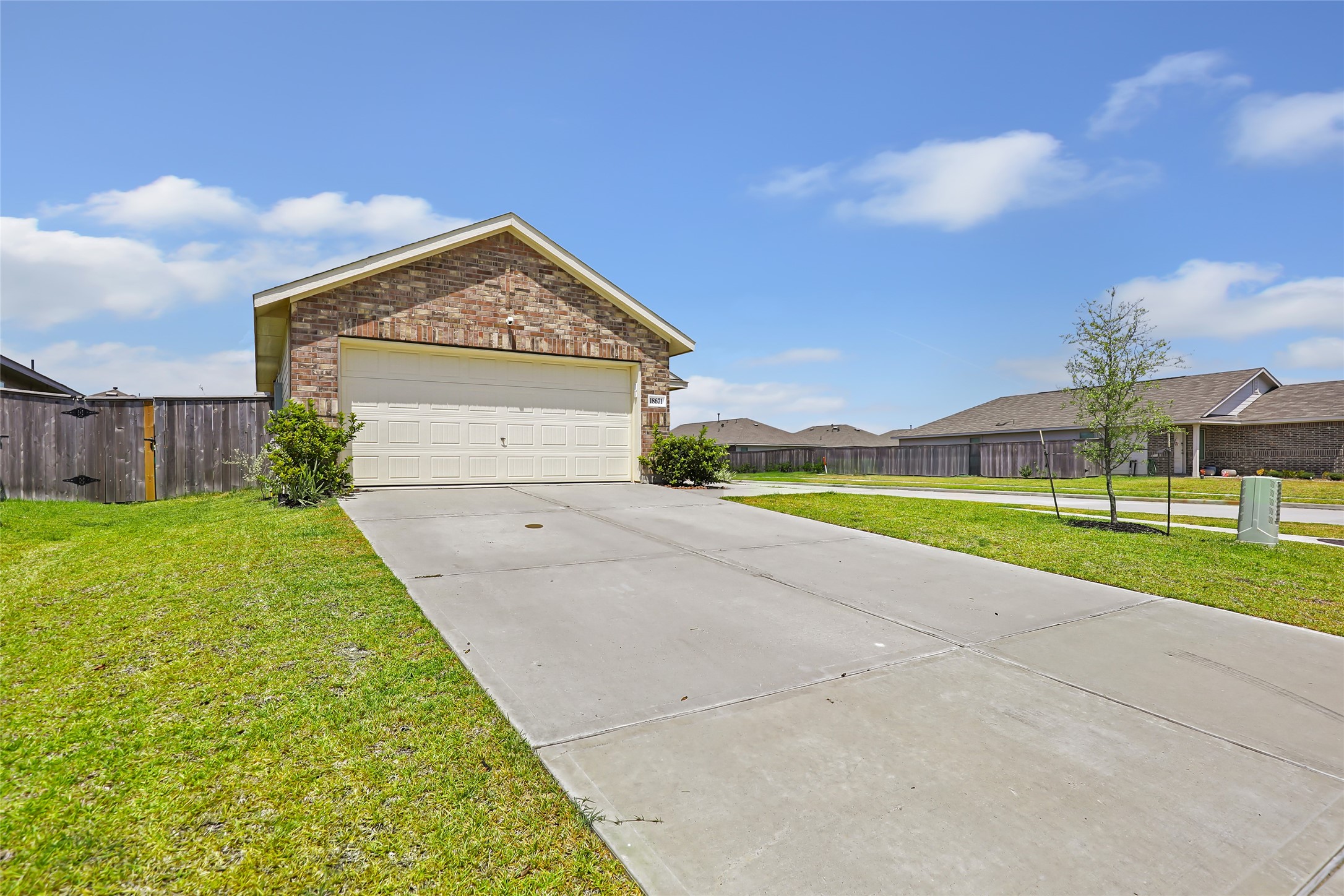 18671 Cepagatti Dr Property Photo 22