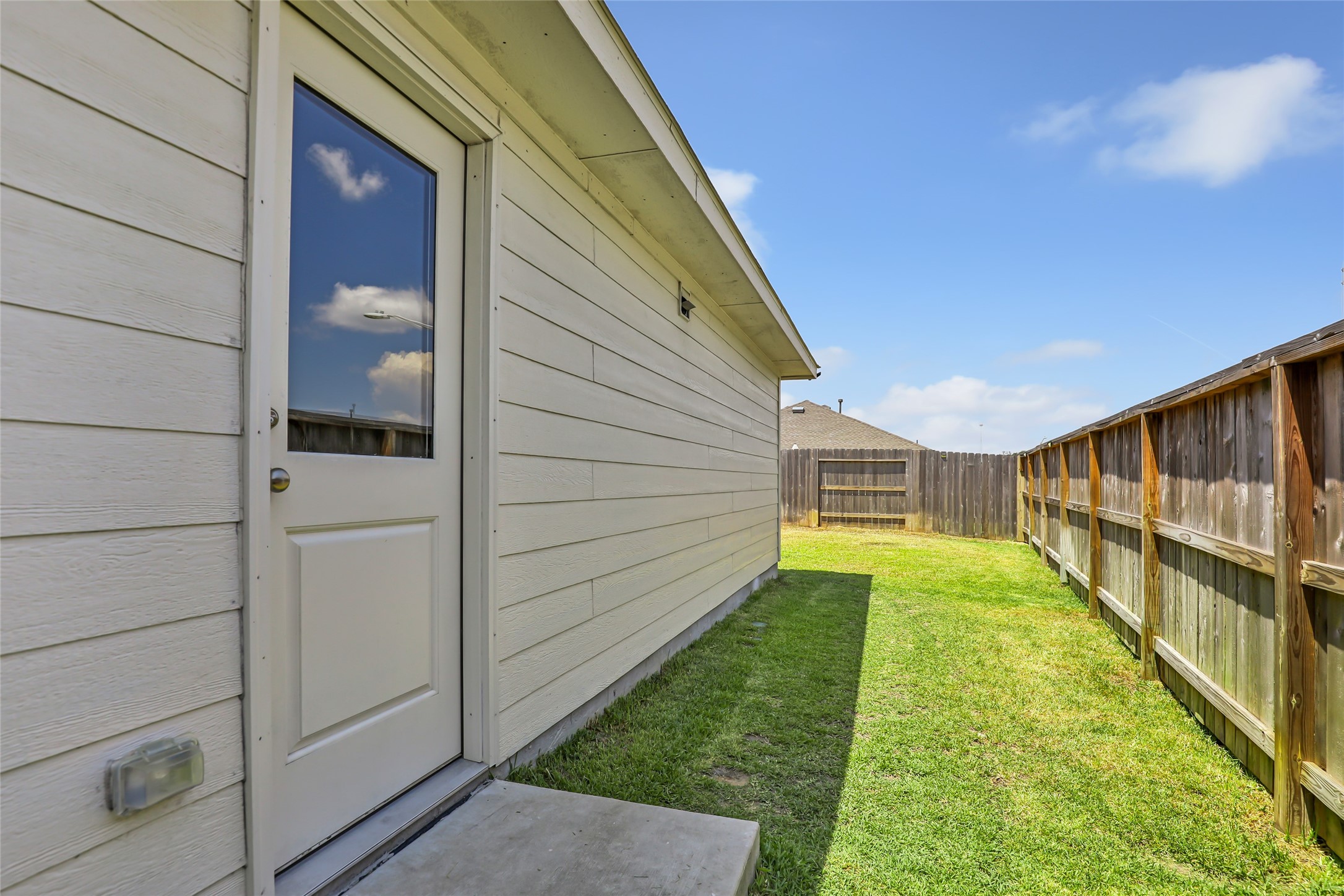 18671 Cepagatti Dr Property Photo 23