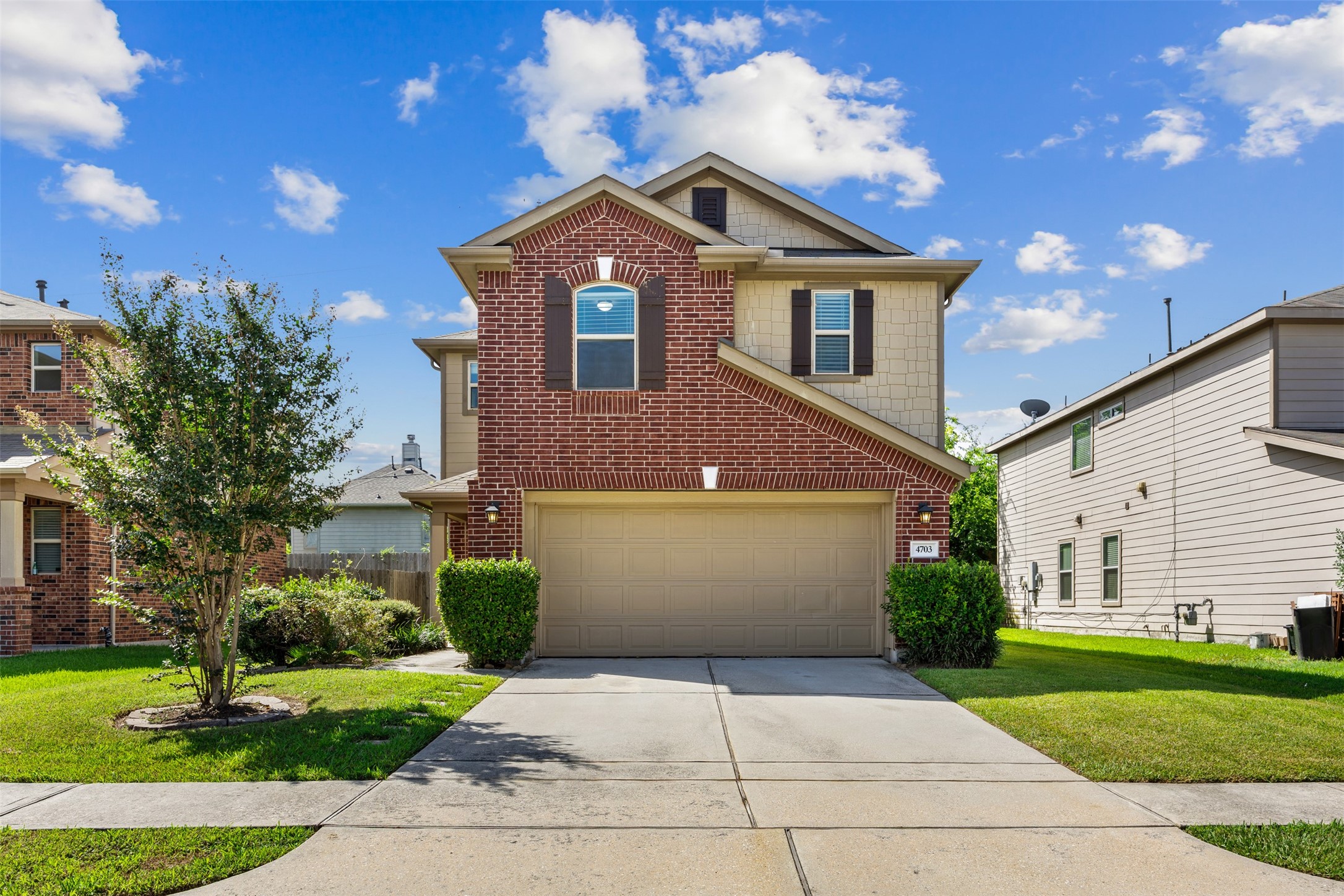 4703 Orchard Garden Way Property Photo