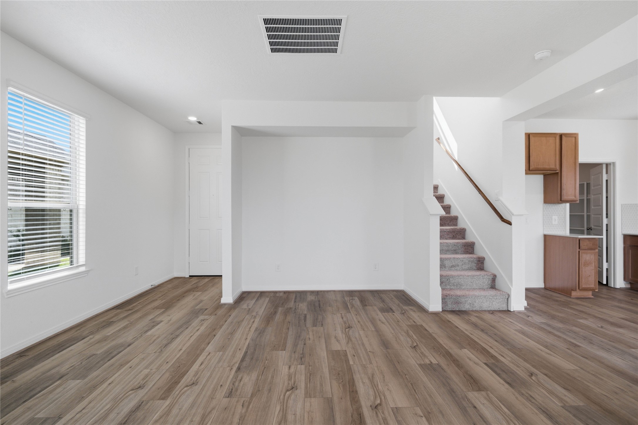 22866 Fulton Landing Drive Property Photo 6