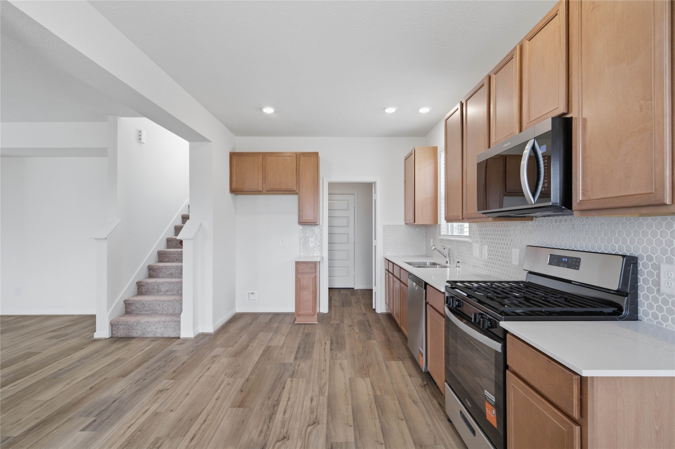 22866 Fulton Landing Drive Property Photo 10