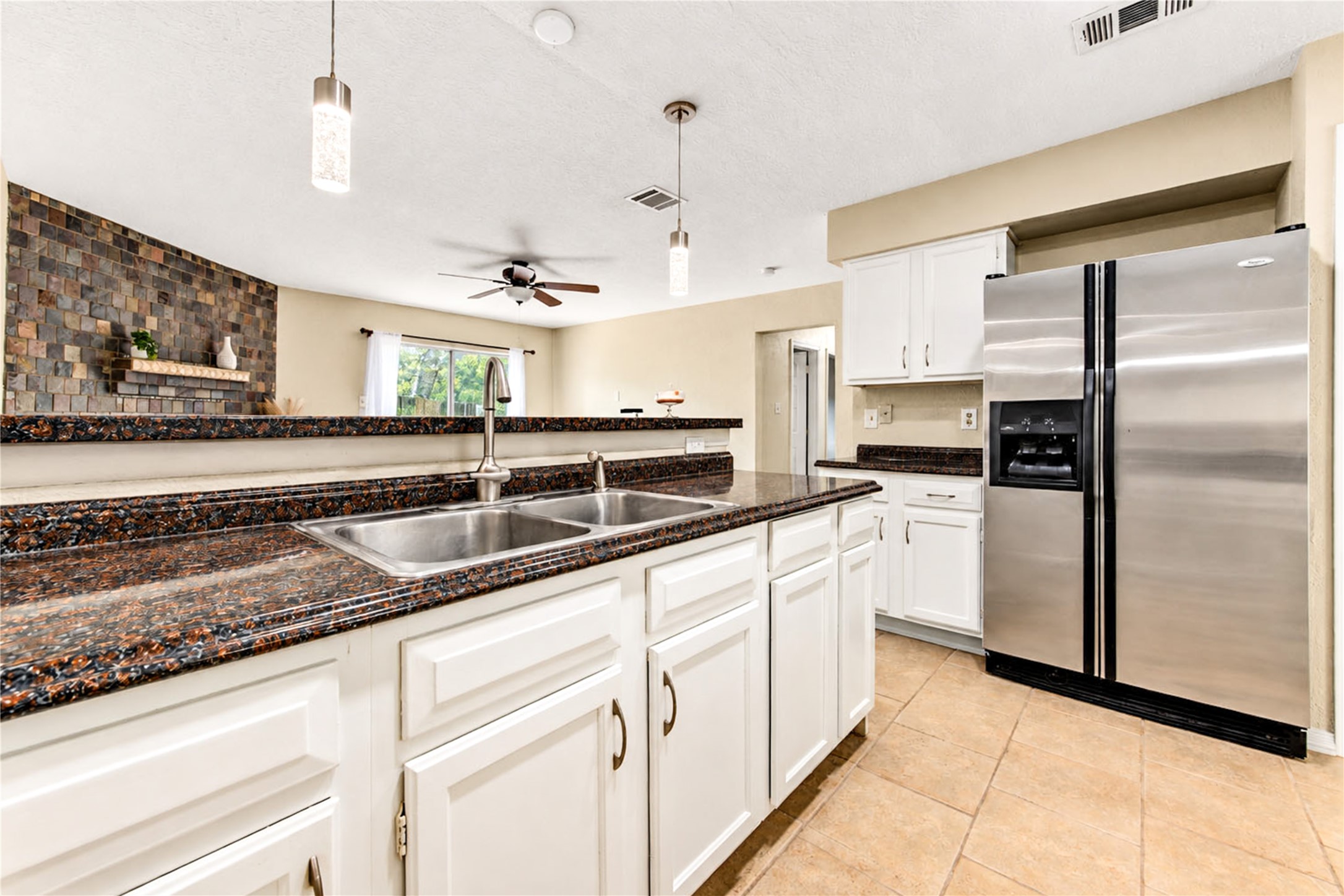 7534 Londres Drive Property Photo 11