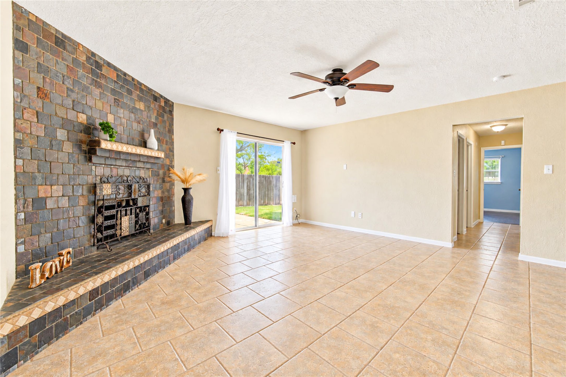 7534 Londres Drive Property Photo 15