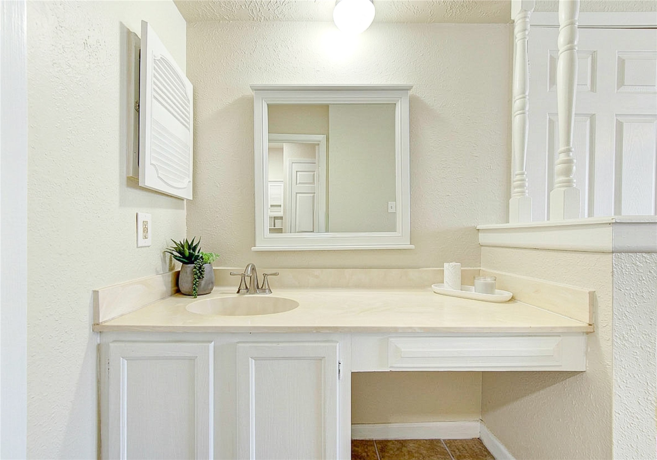 7534 Londres Drive Property Photo 19