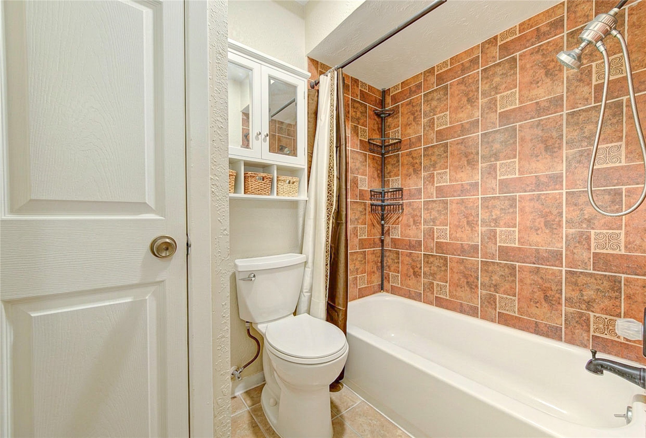 7534 Londres Drive Property Photo 21