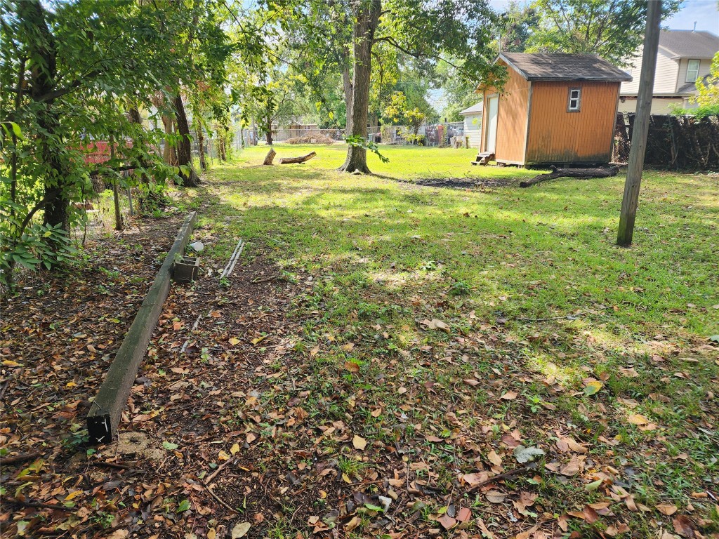219 Heaney Drive Property Photo 3