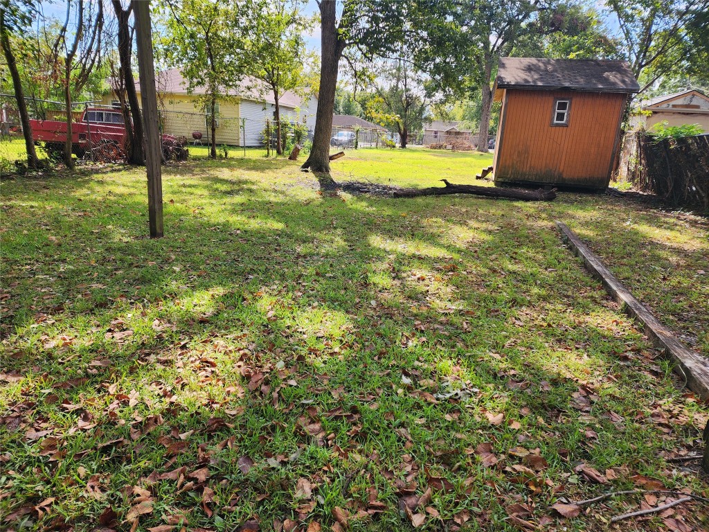 219 Heaney Drive Property Photo 4