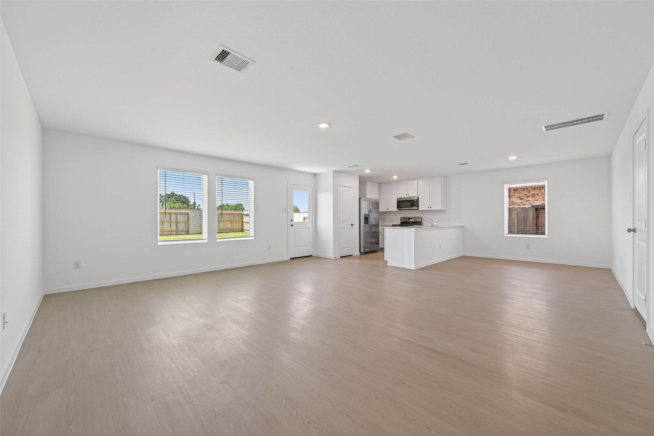 26815 Rosy Shimmer Lane Property Photo 4