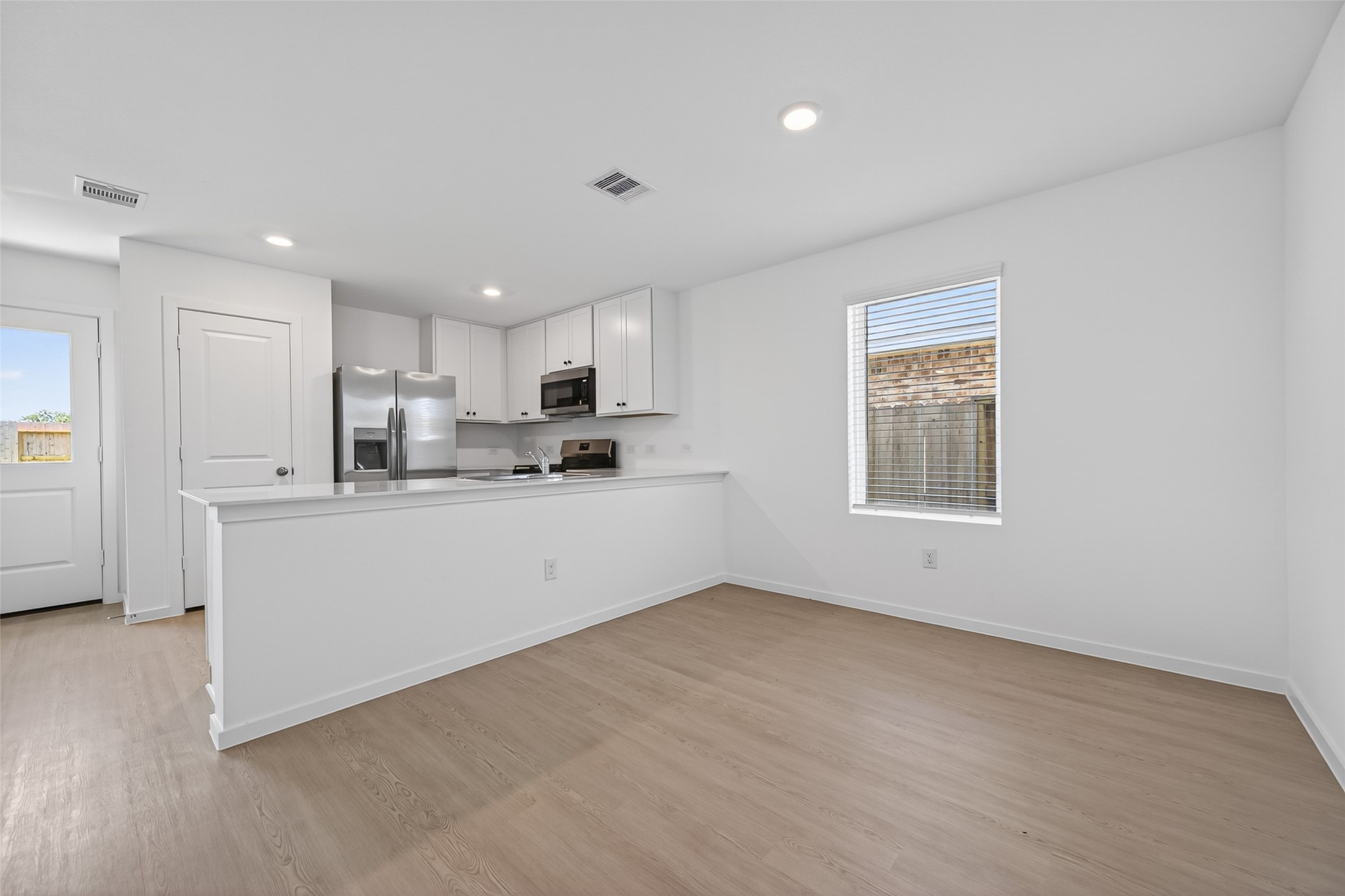 26815 Rosy Shimmer Lane Property Photo 8