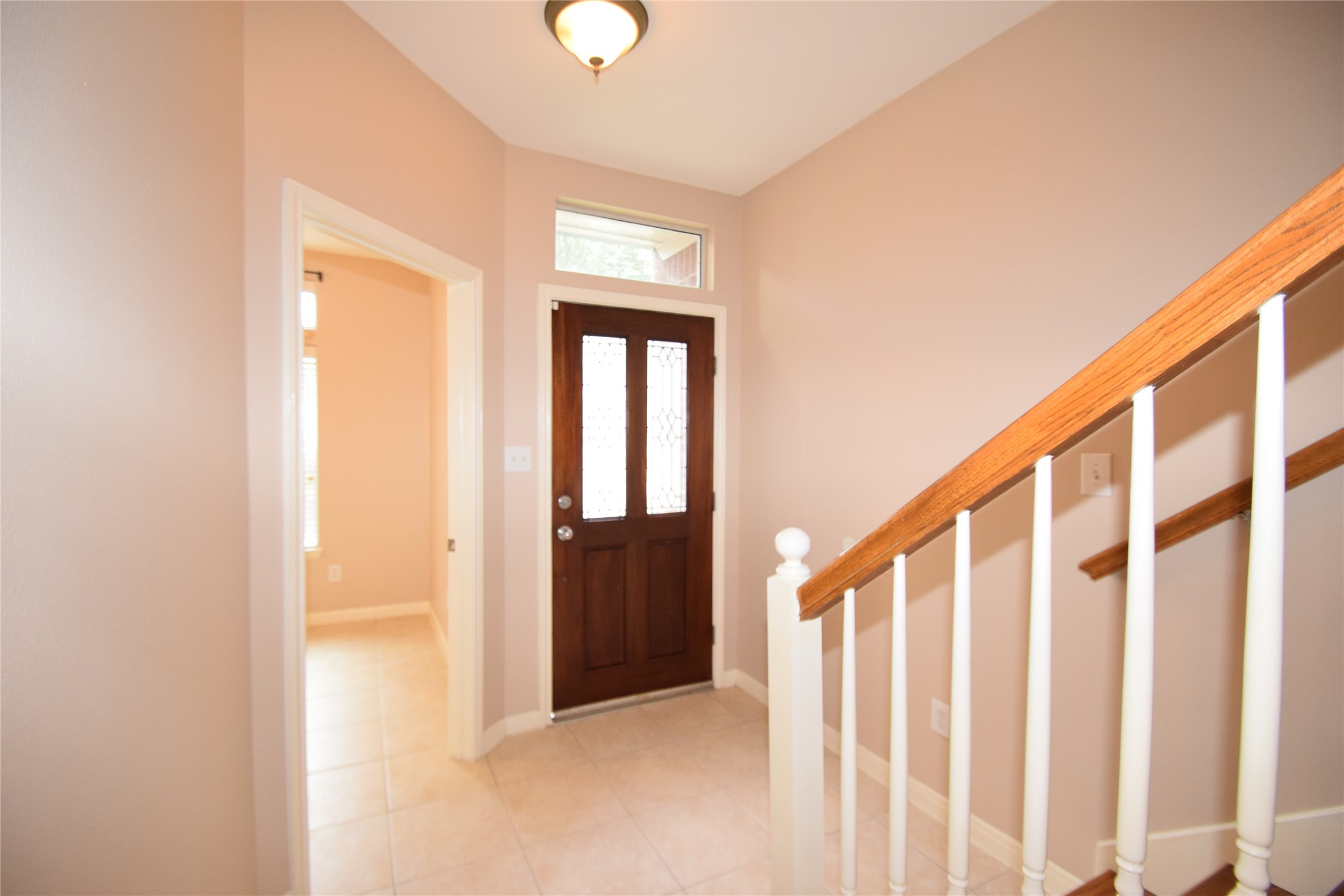 722 Memorial Heights Drive Property Photo 4