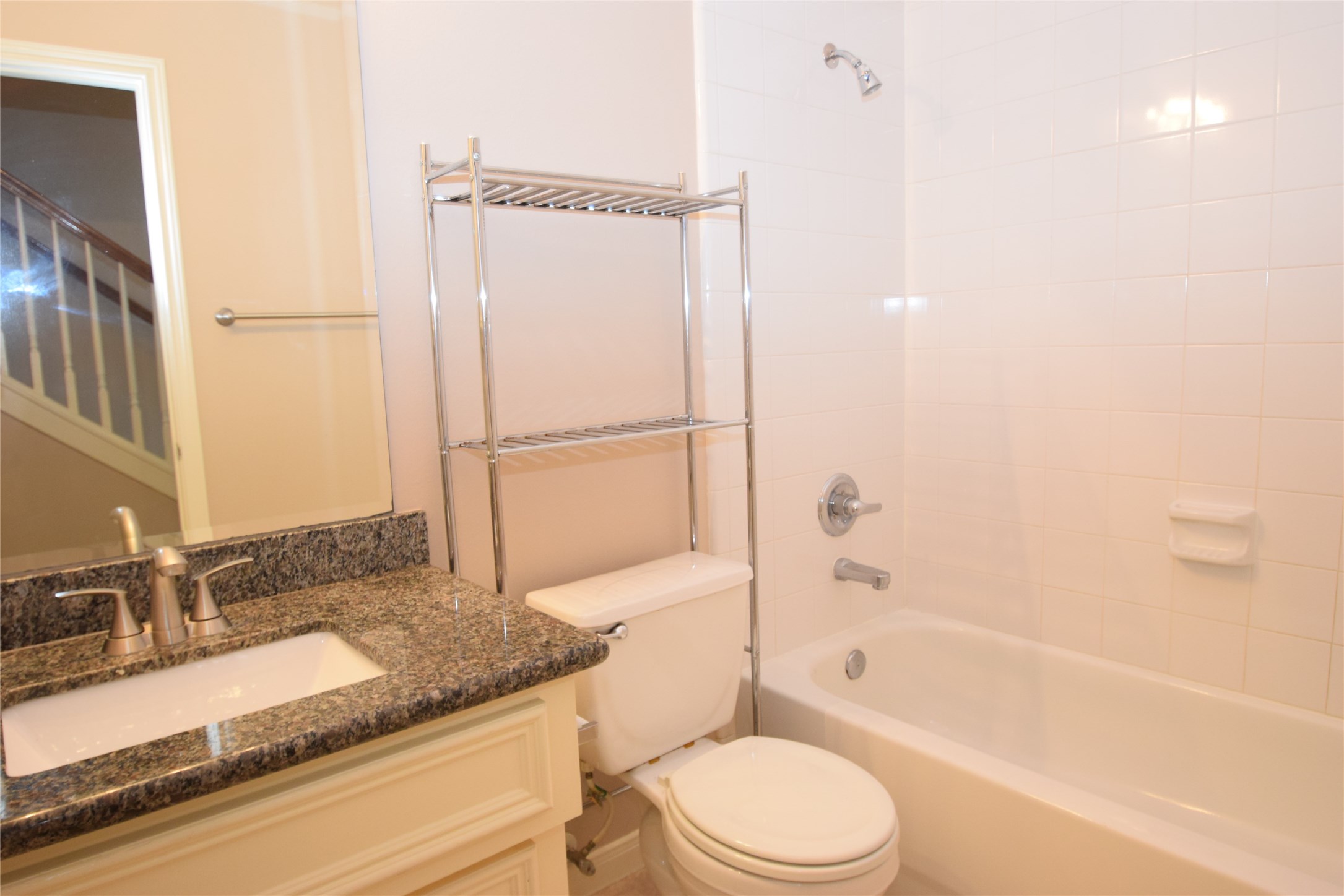 722 Memorial Heights Drive Property Photo 7