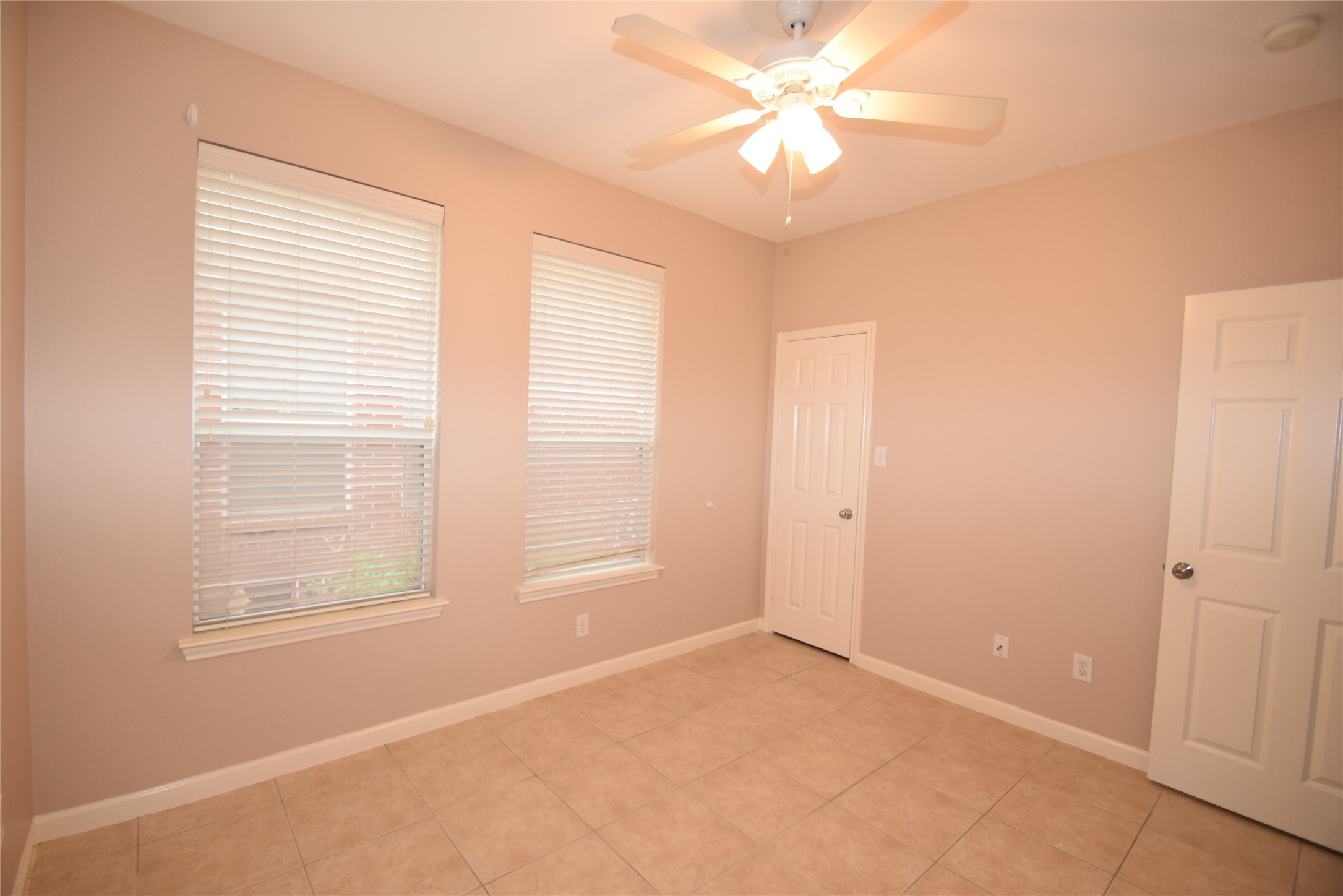 722 Memorial Heights Drive Property Photo 9