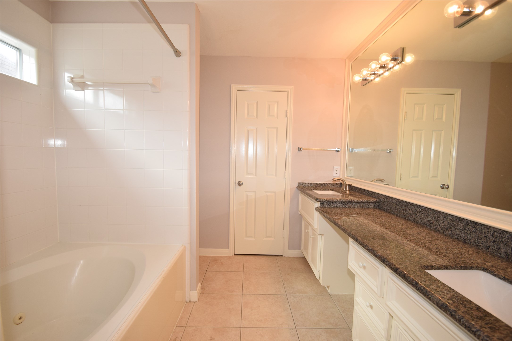 722 Memorial Heights Drive Property Photo 33