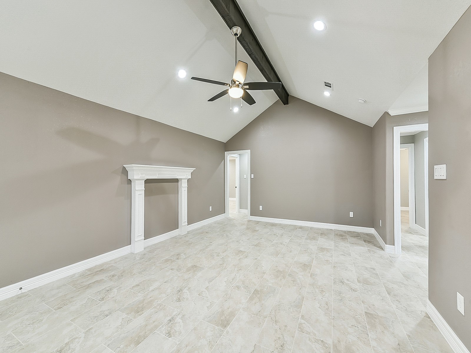 19322 Whitewood Drive Property Photo 3