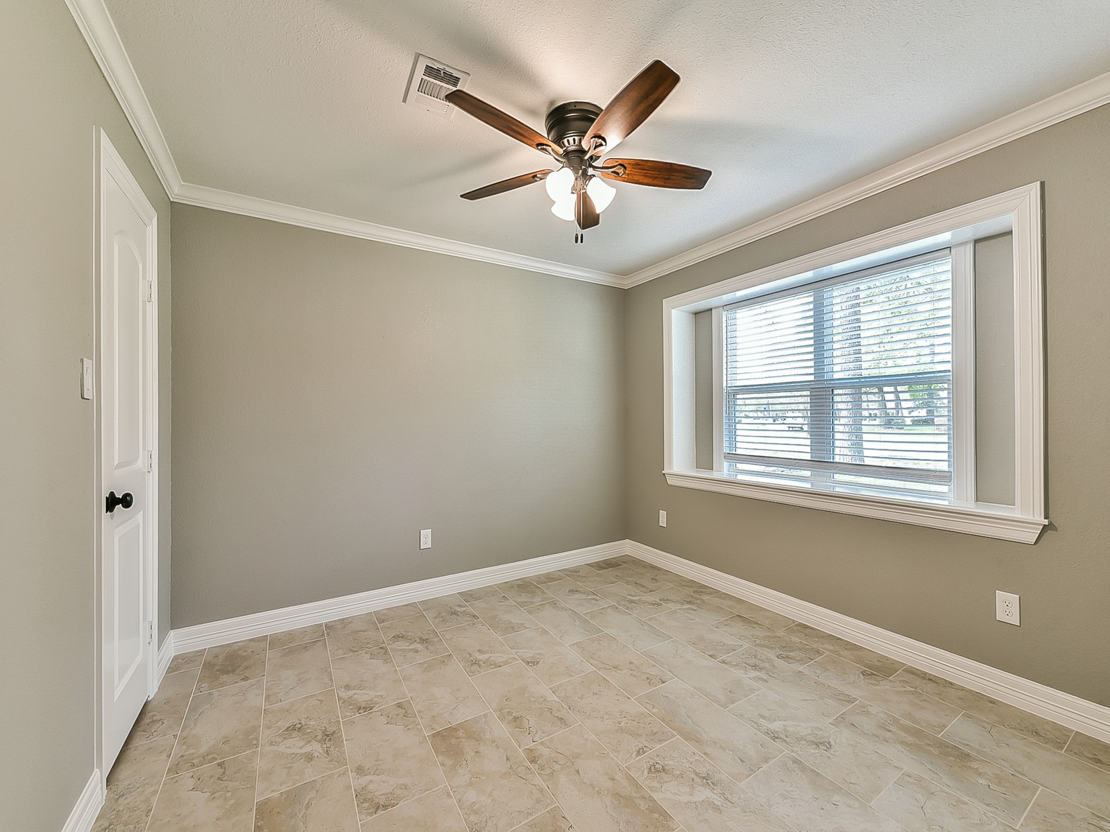 19322 Whitewood Drive Property Photo 25