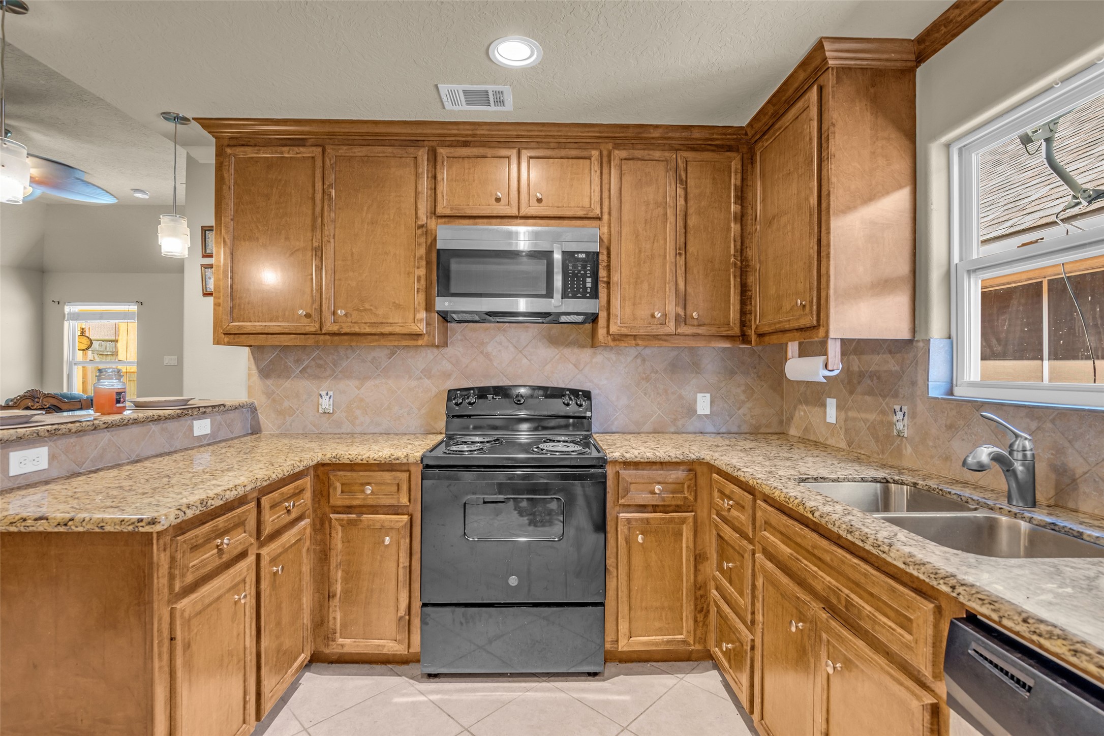 106 Harbour Town Way Property Photo 17