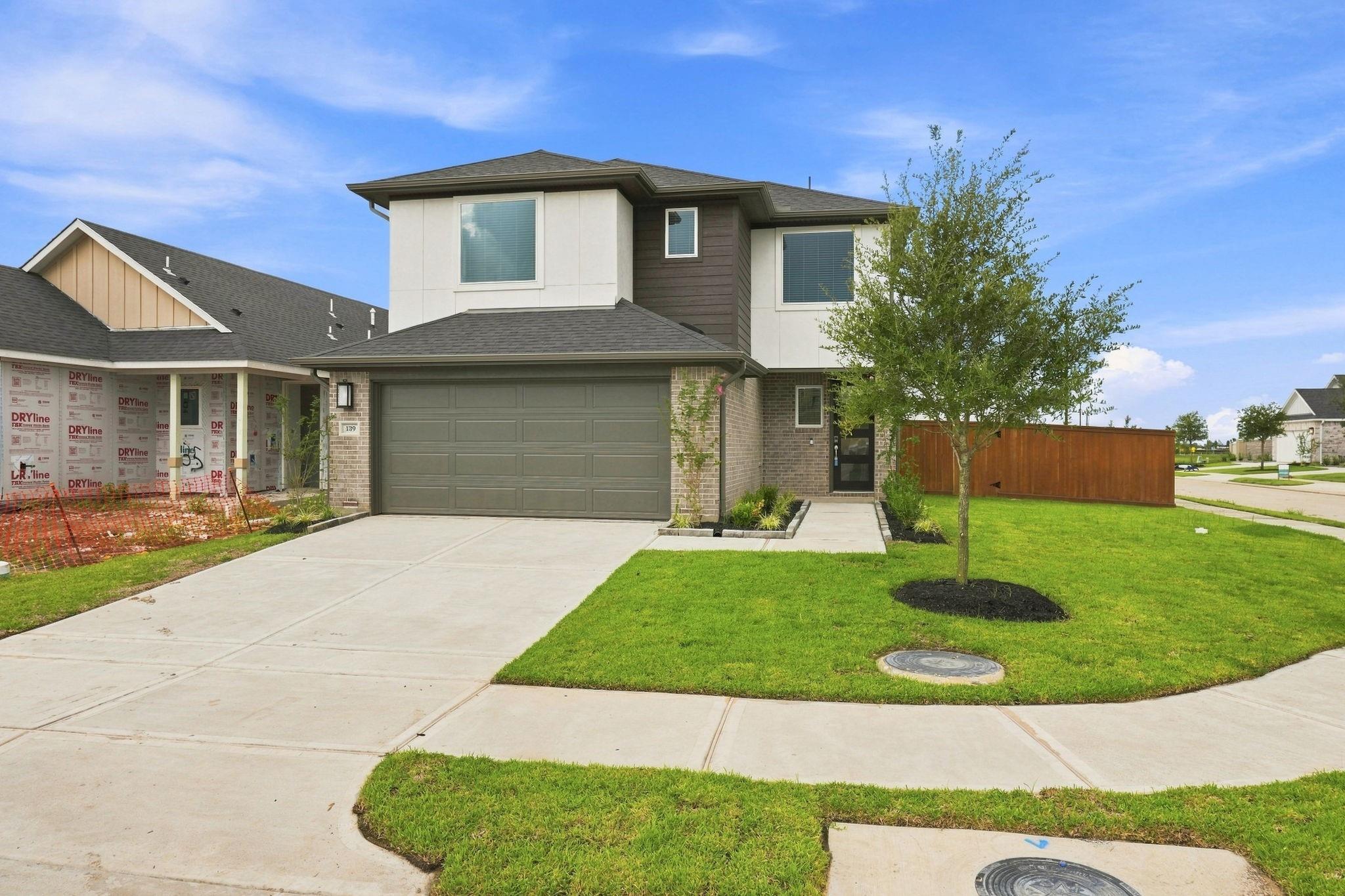 139 High Life Crossing Property Photo 2