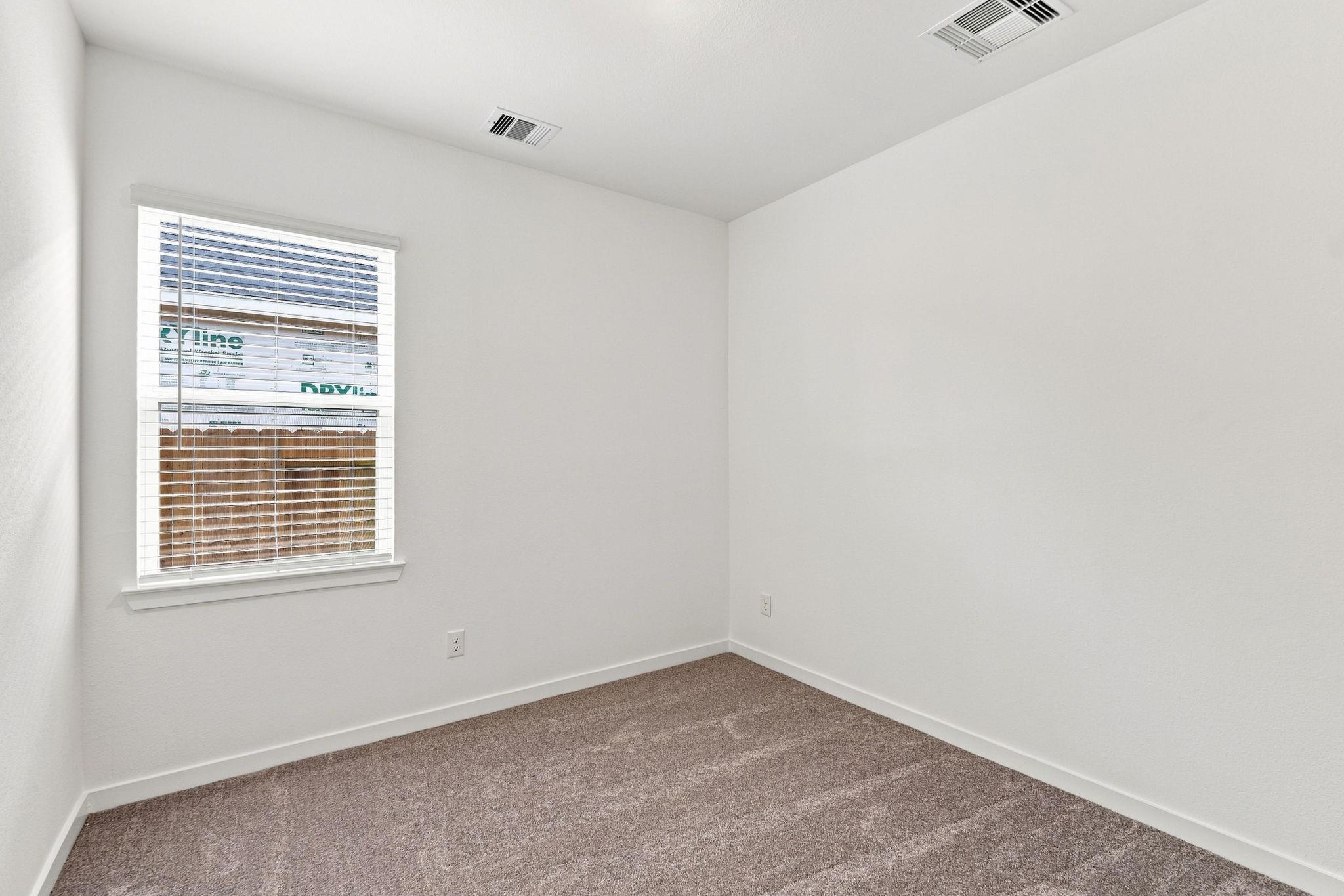 139 High Life Crossing Property Photo 28