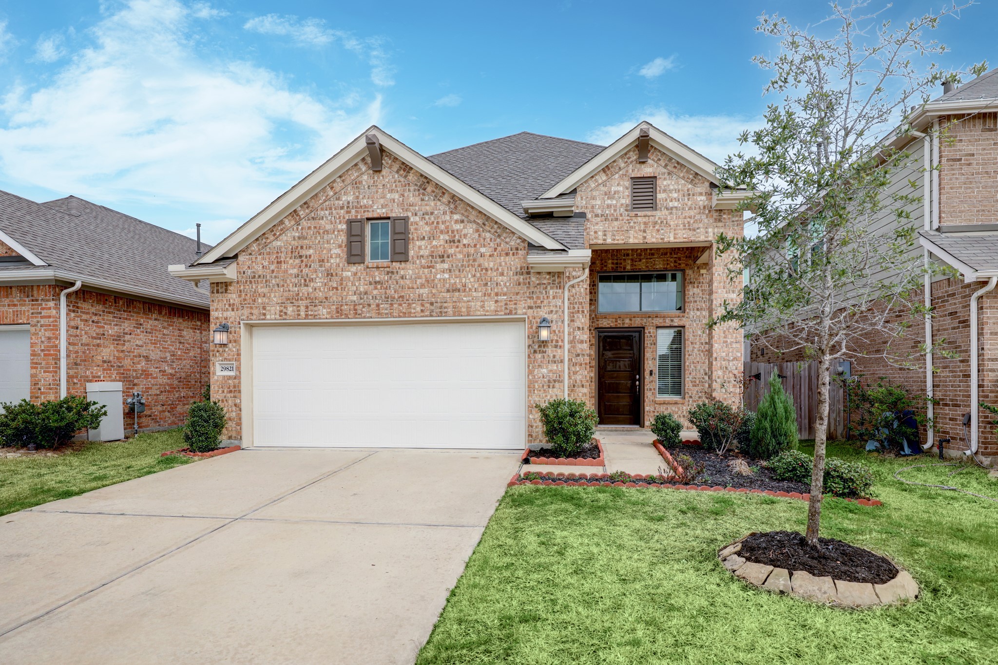 29821 Dovetail Bluff Lane Property Photo 1